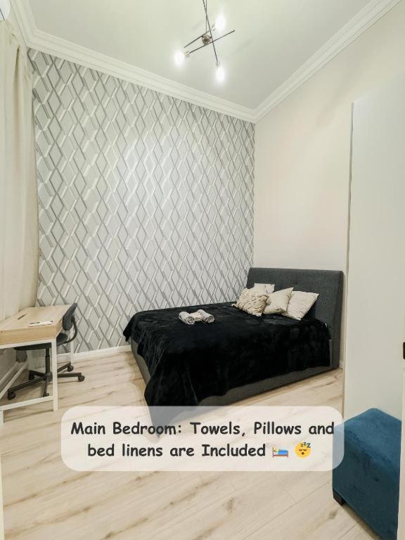 Stylish Parisian 3br In Budapest, Sleeps 9 *